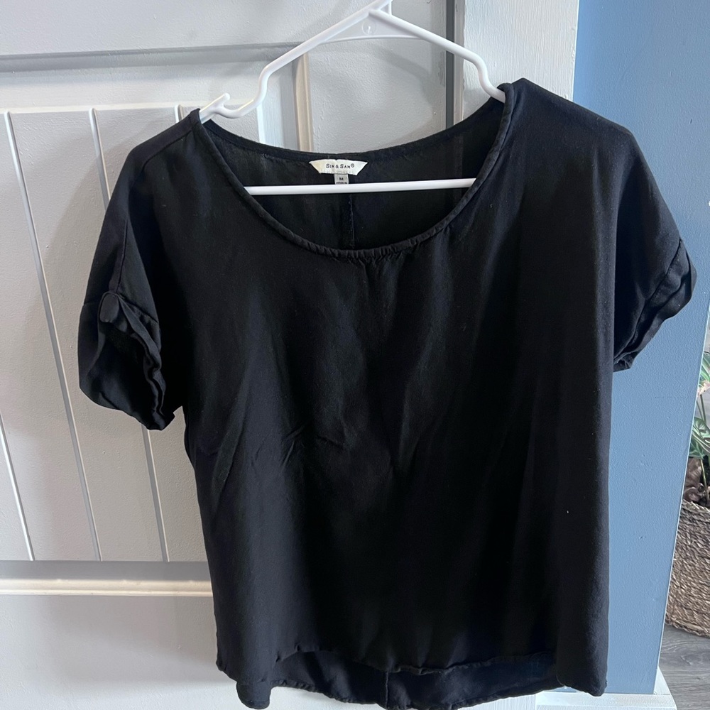 Black Blouse tee